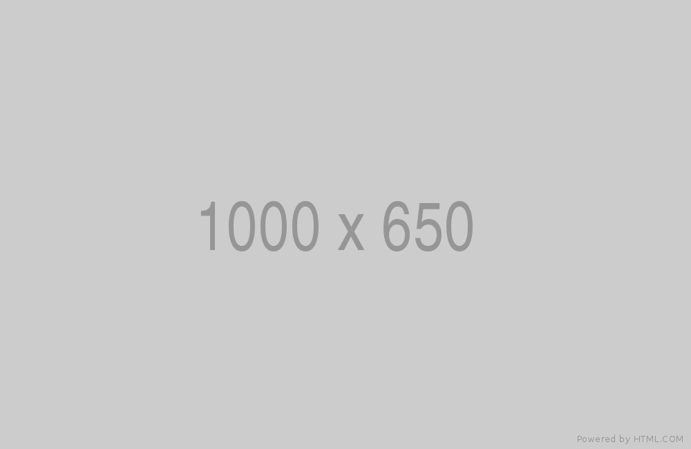 マックイーンやゴルチエら、デザイナー名をスペイン語読みしたパロディTシャツが登場